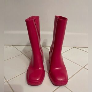 New with flaws: Size 8 INC Pink Everett Square Toe Heel Zip-Up Rain Boots
